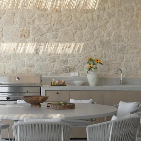 Lioterra Estate, 1,5acres Inspired By Earth & Sea, By Thinkvilla * レティムノ